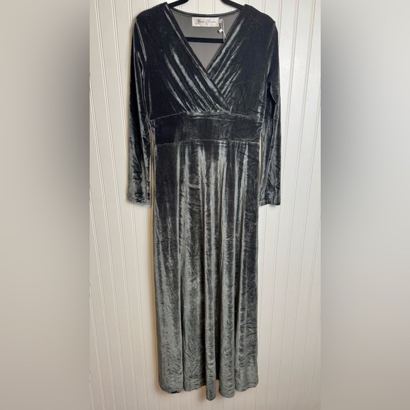 Hopeless Romantic Victorian Trading Co. NWT Grey Velvet Maxi Dress small L31 - Picture 1 of 7